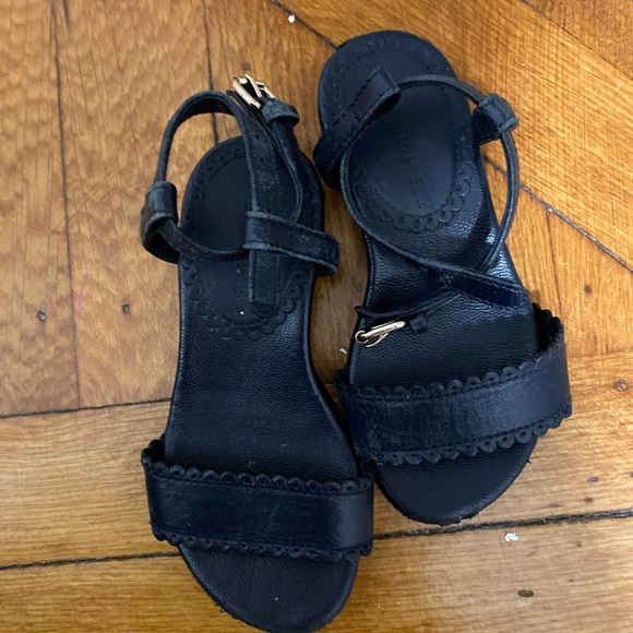 Burberry sandal beautiful for toddler size 23 - Picture 6 of 6